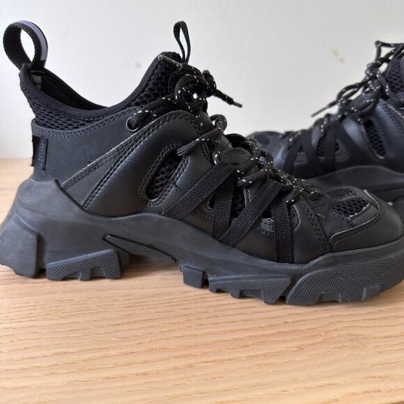 MCQ Alexander McQueen Orbyt Descender 2.0 Sneaker Black, size 37 - Picture 3 of 14